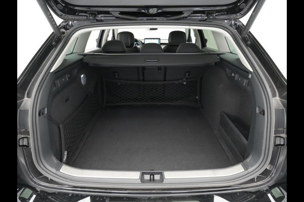 Škoda Superb Combi 1.5 TSI 150pk MHEV First Edition Trekhaak Navigatie Camera Stoelverwarming 88