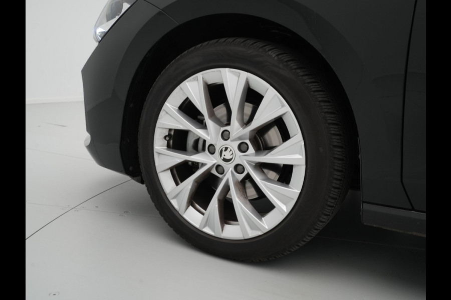 Škoda Superb Combi 1.5 TSI 150pk MHEV First Edition Trekhaak Navigatie Camera Stoelverwarming 88