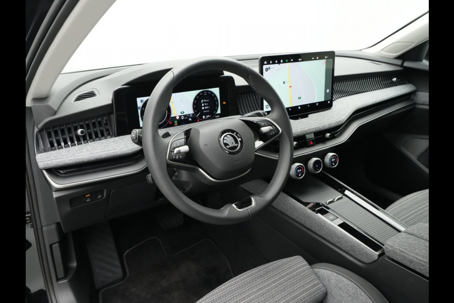 Škoda Superb Combi 1.5 TSI 150pk MHEV First Edition Trekhaak Navigatie Camera Stoelverwarming 88