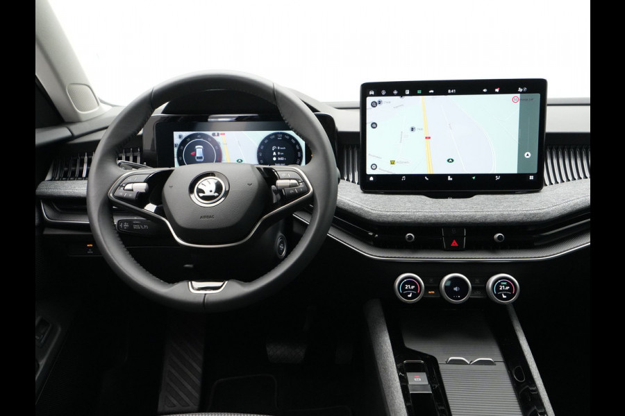Škoda Superb Combi 1.5 TSI 150pk MHEV First Edition Trekhaak Navigatie Camera Stoelverwarming 88