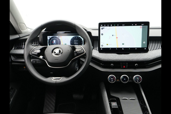 Škoda Superb Combi 1.5 TSI 150pk MHEV First Edition Trekhaak Navigatie Camera Stoelverwarming 88