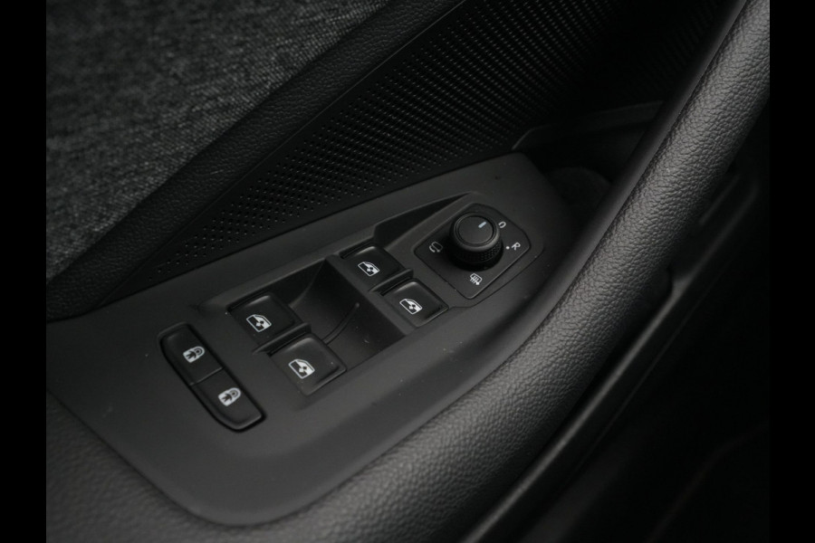 Škoda Superb Combi 1.5 TSI 150pk MHEV First Edition Trekhaak Navigatie Camera Stoelverwarming 88