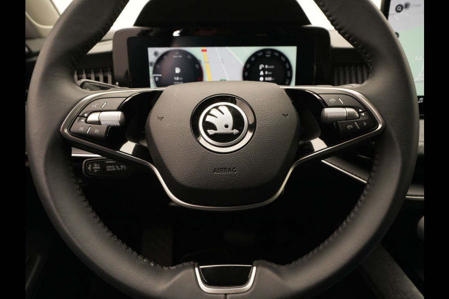 Škoda Superb Combi 1.5 TSI 150pk MHEV First Edition Trekhaak Navigatie Camera Stoelverwarming 88