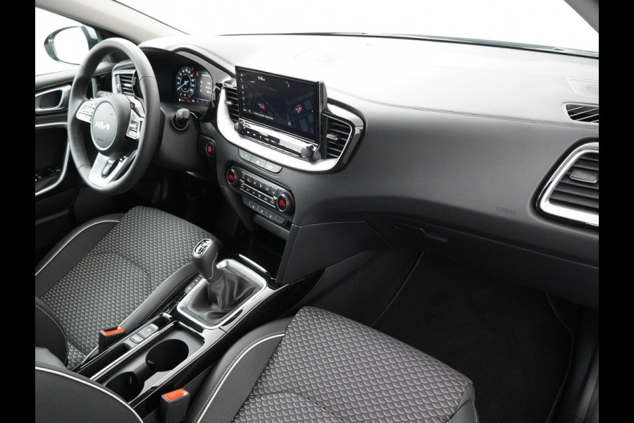 Kia Ceed Sportswagon 1.0 T-GDi DynamicPlusLine - Stoel/Stuurverwarming - Navigatie - Climate Control - Cruise Control - Apple/Android Carplay - Fabrieksgarantie Tot 2032