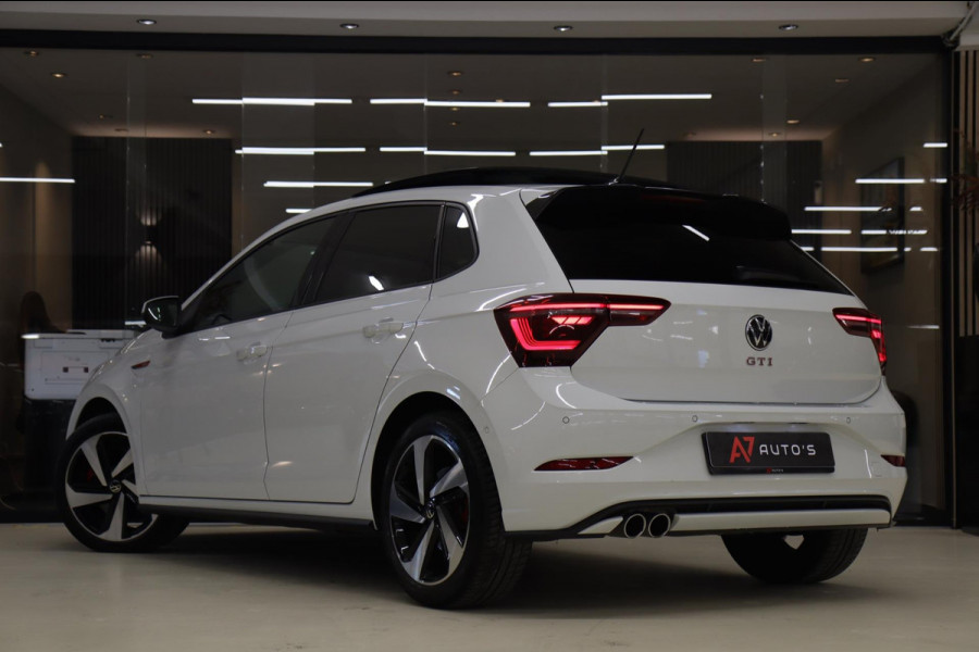 Volkswagen Polo 2.0 TSI GTI Pano/IQLIGHT/BEATS/CARPLAY/STOELV/BOMVOL/