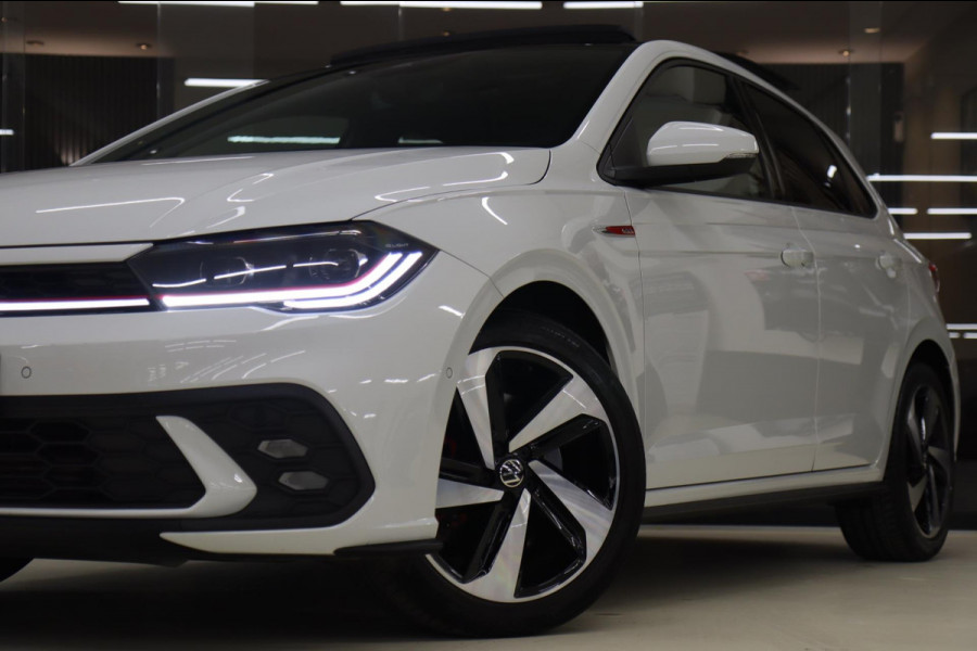 Volkswagen Polo 2.0 TSI GTI Pano/IQLIGHT/BEATS/CARPLAY/STOELV/BOMVOL/