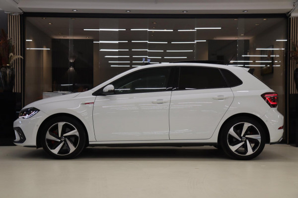 Volkswagen Polo 2.0 TSI GTI Pano/IQLIGHT/BEATS/CARPLAY/STOELV/BOMVOL/