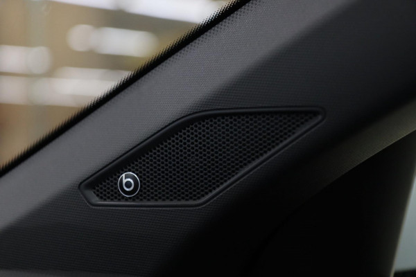Volkswagen Polo 2.0 TSI GTI Pano/IQLIGHT/BEATS/CARPLAY/STOELV/BOMVOL/