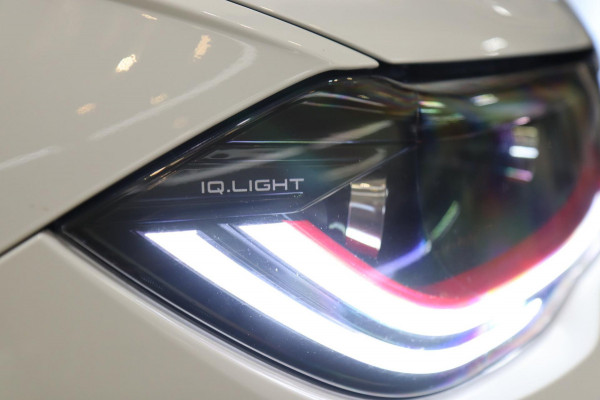 Volkswagen Polo 2.0 TSI GTI Pano/IQLIGHT/BEATS/CARPLAY/STOELV/BOMVOL/