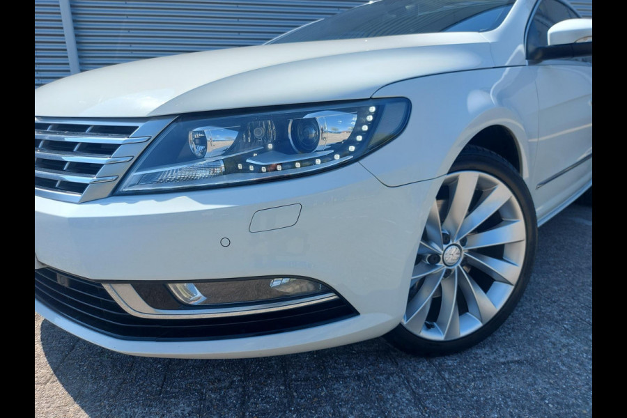 Volkswagen CC 2.0 TDI 184PK Bl.Mot. Automaat,airco,cruise,zonnedak,navigatie,stoelverwarming,parkeersensoren,