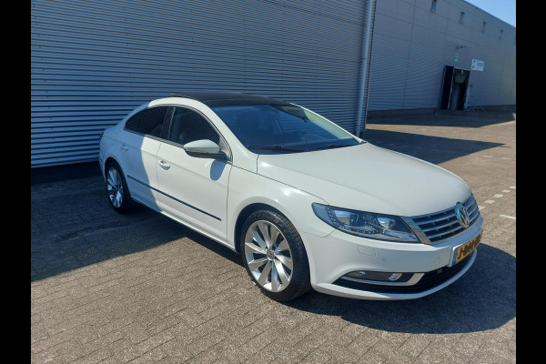 Volkswagen CC 2.0 TDI 184PK Bl.Mot. Automaat,airco,cruise,zonnedak,navigatie,stoelverwarming,parkeersensoren,
