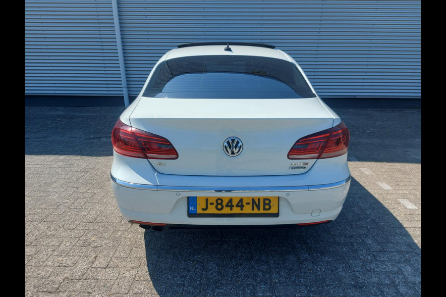 Volkswagen CC 2.0 TDI 184PK Bl.Mot. Automaat,airco,cruise,zonnedak,navigatie,stoelverwarming,parkeersensoren,