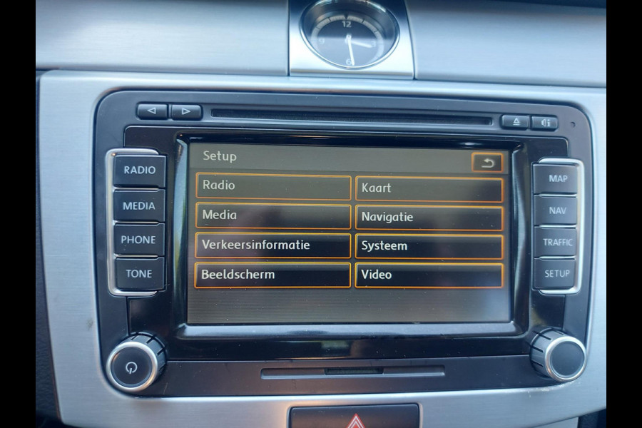 Volkswagen CC 2.0 TDI 184PK Bl.Mot. Automaat,airco,cruise,zonnedak,navigatie,stoelverwarming,parkeersensoren,