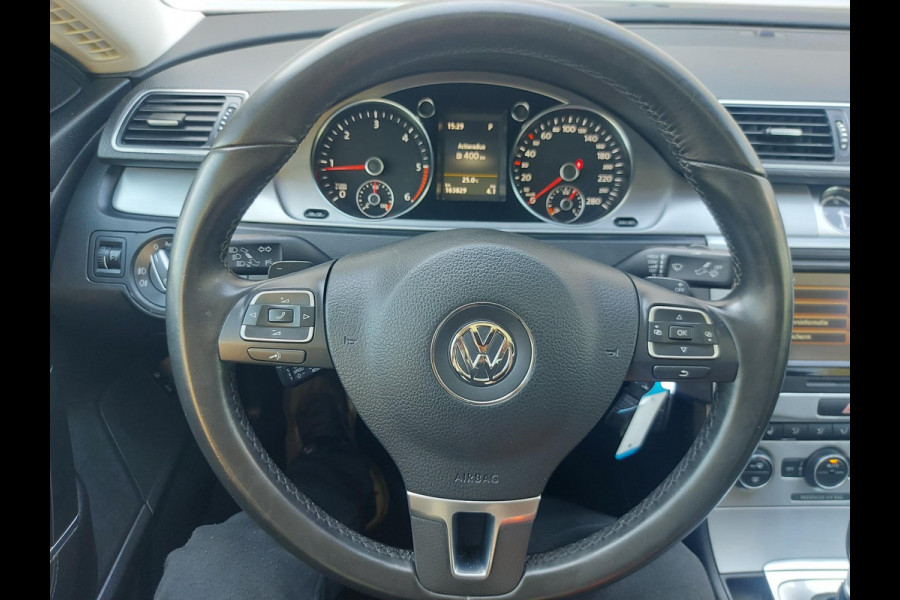 Volkswagen CC 2.0 TDI 184PK Bl.Mot. Automaat,airco,cruise,zonnedak,navigatie,stoelverwarming,parkeersensoren,