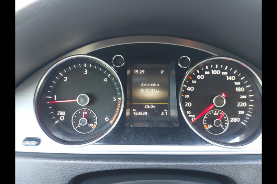 Volkswagen CC 2.0 TDI 184PK Bl.Mot. Automaat,airco,cruise,zonnedak,navigatie,stoelverwarming,parkeersensoren,