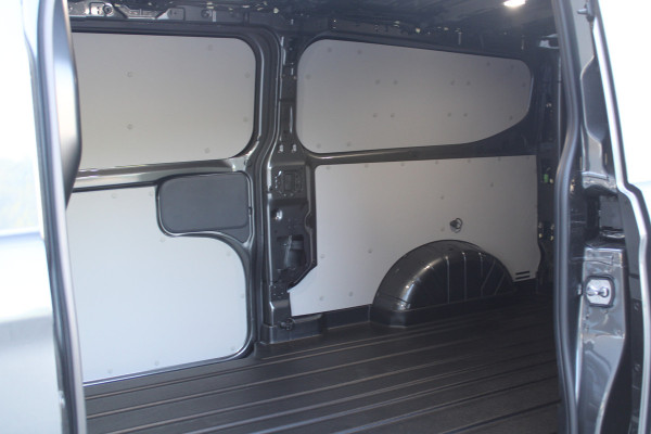 Ford Transit Custom 320 2.0 TDCI L2H1 Limited 170pk - 2x Schuifdeur - Adaptive Cruise - Verwarmd stuur - Blind spot - Navigatie - Camera - Draadloos