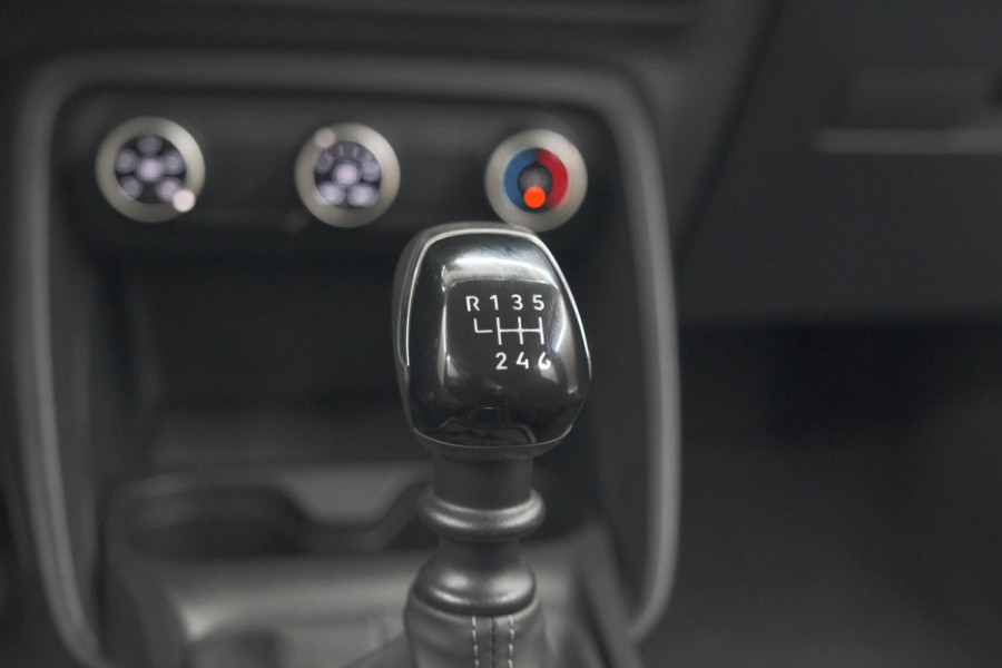Citroën C3 Turbo 100 You | Cruise Control | Head Up Display | Parkeersensoren | Smartphone Station