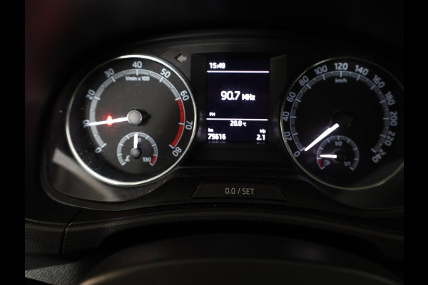 Škoda Fabia Combi 1.0 TSI Ambition 95 pk | Navigatie via App | Parkeersensoren achter | Cruise control | Airco | Apple Carplay/Android Auto |