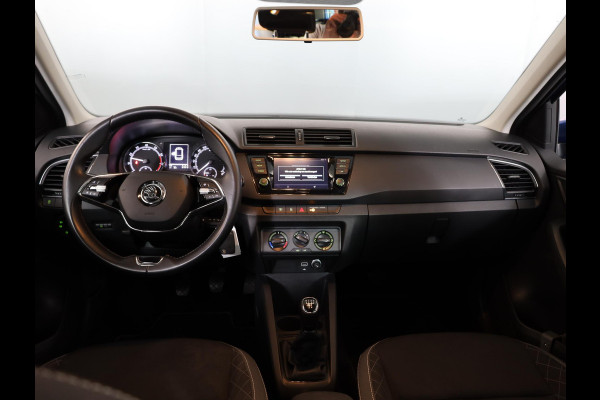 Škoda Fabia Combi 1.0 TSI Ambition 95 pk | Navigatie via App | Parkeersensoren achter | Cruise control | Airco | Apple Carplay/Android Auto |