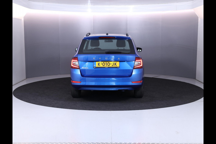 Škoda Fabia Combi 1.0 TSI Ambition 95 pk | Navigatie via App | Parkeersensoren achter | Cruise control | Airco | Apple Carplay/Android Auto |