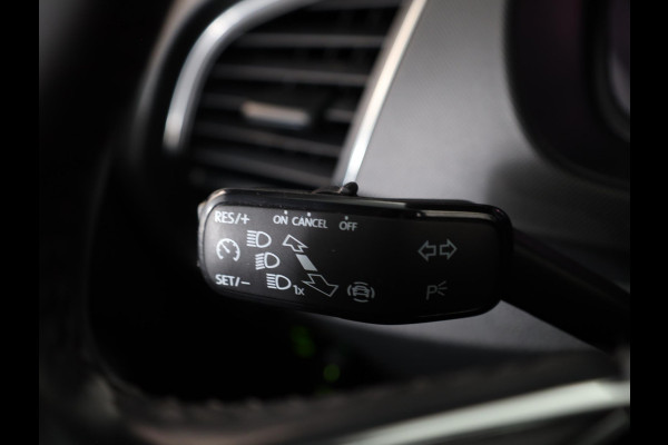 Škoda Fabia Combi 1.0 TSI Ambition 95 pk | Navigatie via App | Parkeersensoren achter | Cruise control | Airco | Apple Carplay/Android Auto |
