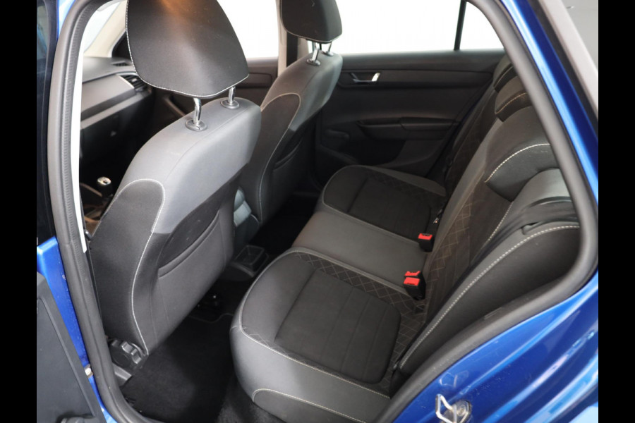 Škoda Fabia Combi 1.0 TSI Ambition 95 pk | Navigatie via App | Parkeersensoren achter | Cruise control | Airco | Apple Carplay/Android Auto |