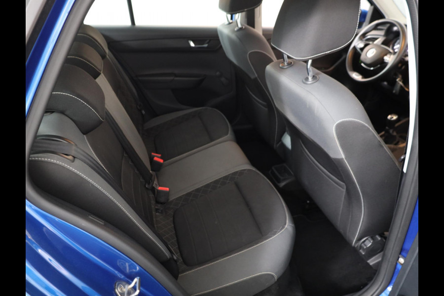 Škoda Fabia Combi 1.0 TSI Ambition 95 pk | Navigatie via App | Parkeersensoren achter | Cruise control | Airco | Apple Carplay/Android Auto |