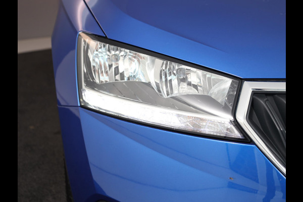 Škoda Fabia Combi 1.0 TSI Ambition 95 pk | Navigatie via App | Parkeersensoren achter | Cruise control | Airco | Apple Carplay/Android Auto |