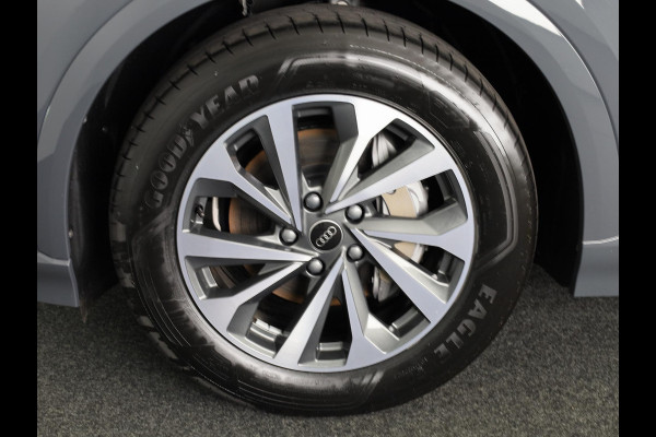 Audi Q6 Advanced edition e-tron perf 225kW/306pk 100Kwh Ha Tech Plus pakket, sportstoelen met leder, bumpers in kleur carrosserie, omgevingscamera's