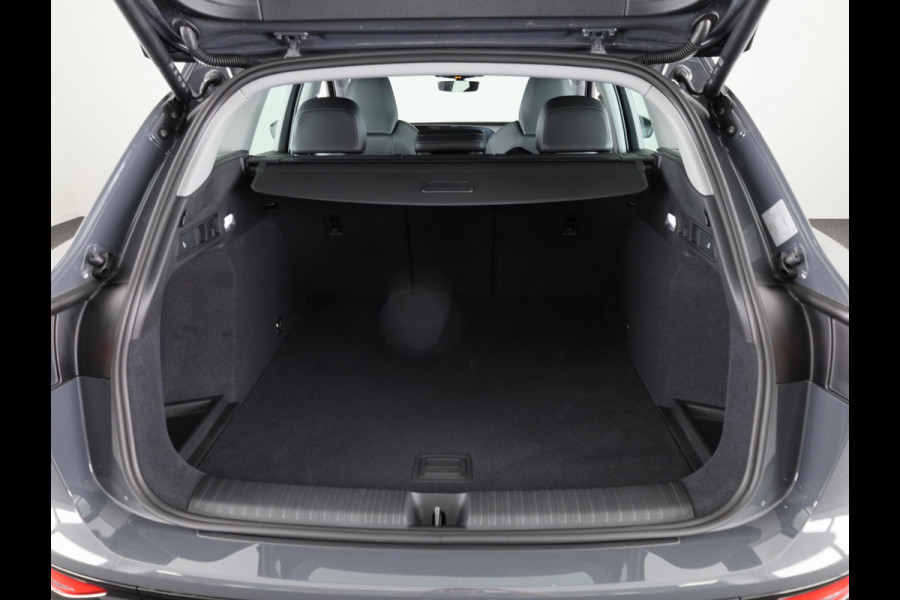 Audi Q6 Advanced edition e-tron perf 225kW/306pk 100Kwh Ha Tech Plus pakket, sportstoelen met leder, bumpers in kleur carrosserie, omgevingscamera's