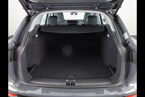Audi Q6 Advanced edition e-tron perf 225kW/306pk 100Kwh Ha Tech Plus pakket, sportstoelen met leder, bumpers in kleur carrosserie, omgevingscamera's