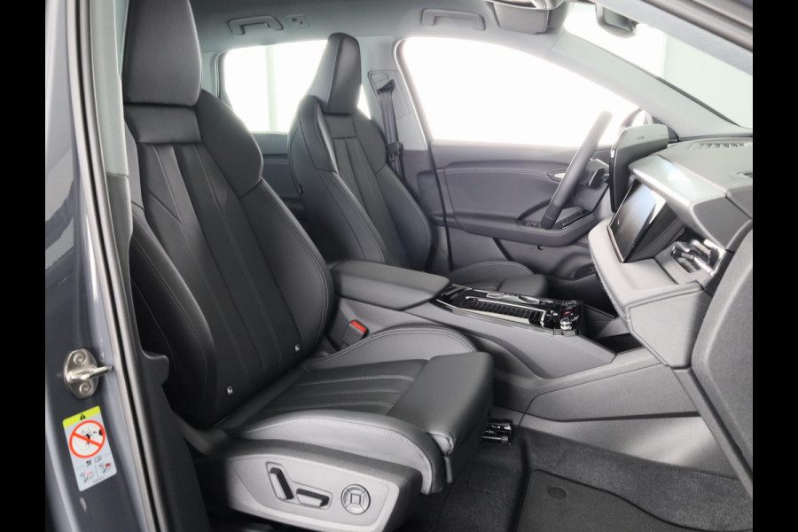 Audi Q6 Advanced edition e-tron perf 225kW/306pk 100Kwh Ha Tech Plus pakket, sportstoelen met leder, bumpers in kleur carrosserie, omgevingscamera's