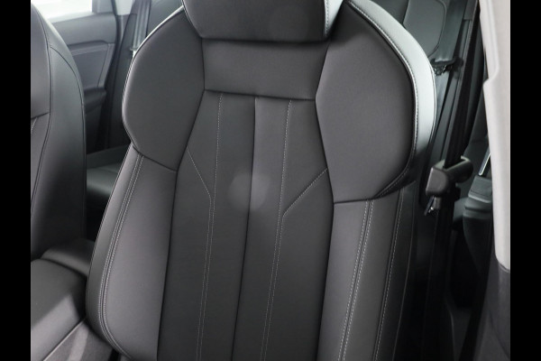Audi Q6 Advanced edition e-tron perf 225kW/306pk 100Kwh Ha Tech Plus pakket, sportstoelen met leder, bumpers in kleur carrosserie, omgevingscamera's
