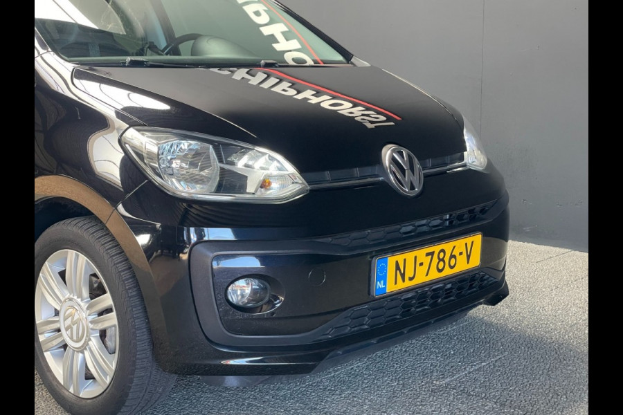 Volkswagen up! 1.0 BMT High-up 16920 km pdc cruise control 5 drs