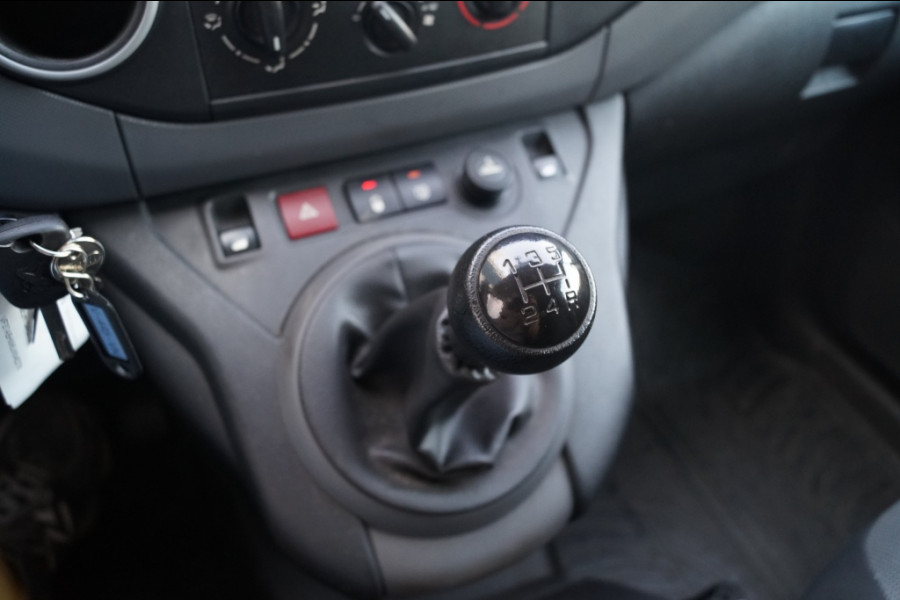 Peugeot Partner 1.6 BlueHDi 75pk Premium -AIRCO-TREKHAAK-