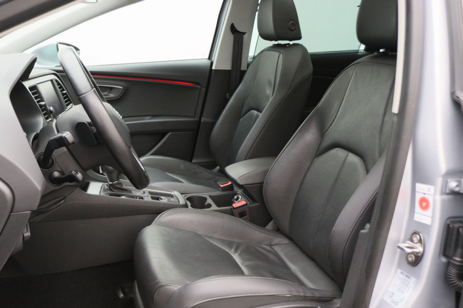 Seat León ST 1.8 TSI Xcellence Automaat Panoramadak, Leer, Apple Carplay, ACC, Camera, LED, Climate