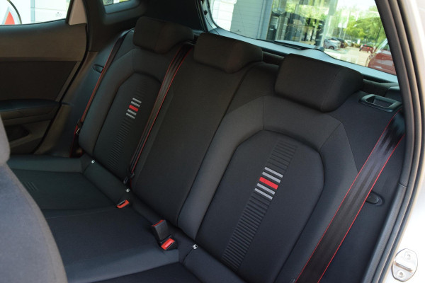 Seat Arona 1.0 TSI Xcellence Bus. Intense|Virtual|Trekhaak|