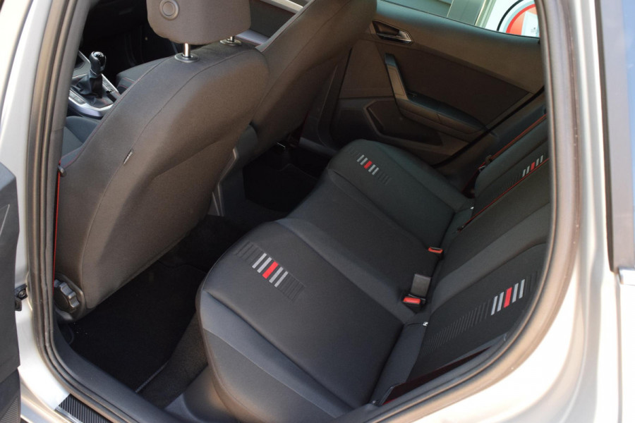 Seat Arona 1.0 TSI Xcellence Bus. Intense|Virtual|Trekhaak|