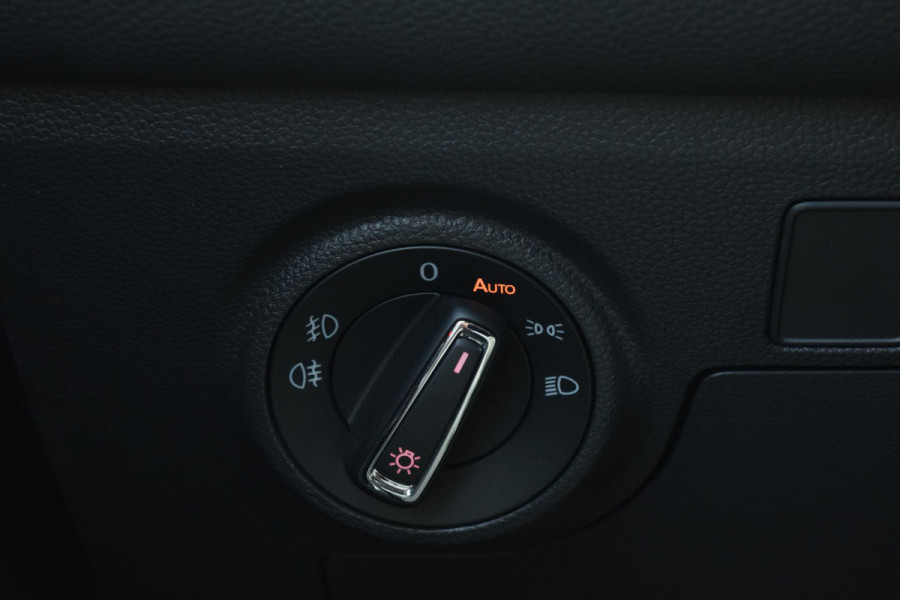 Seat Arona 1.0 TSI Xcellence Bus. Intense|Virtual|Trekhaak|