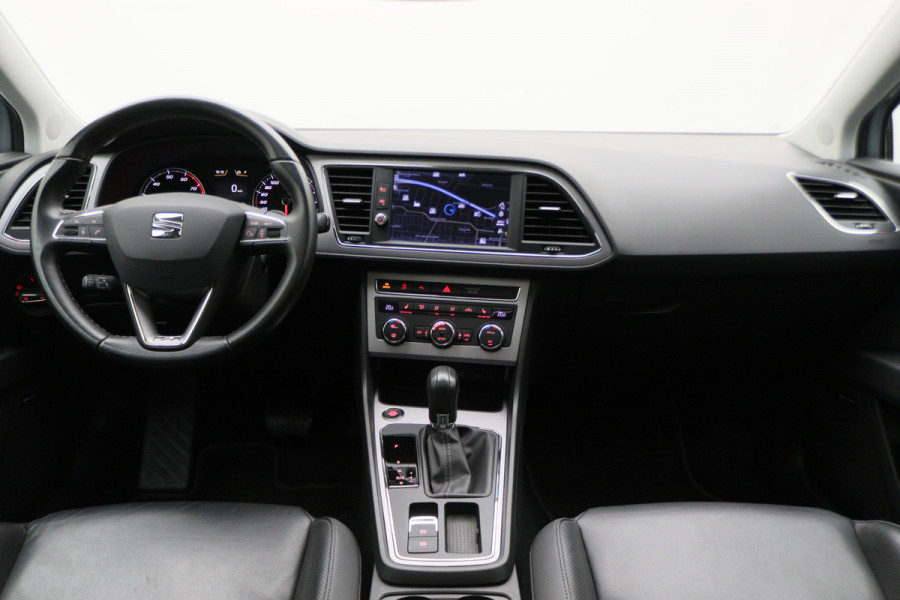 Seat León ST 1.8 TSI Xcellence Automaat Panoramadak, Leer, Apple Carplay, ACC, Camera, LED, Climate