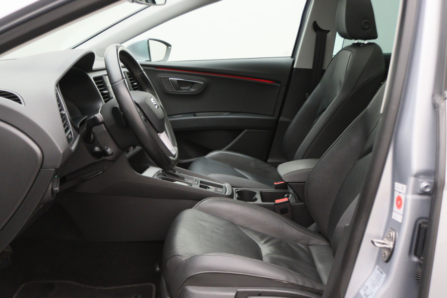 Seat León ST 1.8 TSI Xcellence Automaat Panoramadak, Leer, Apple Carplay, ACC, Camera, LED, Climate