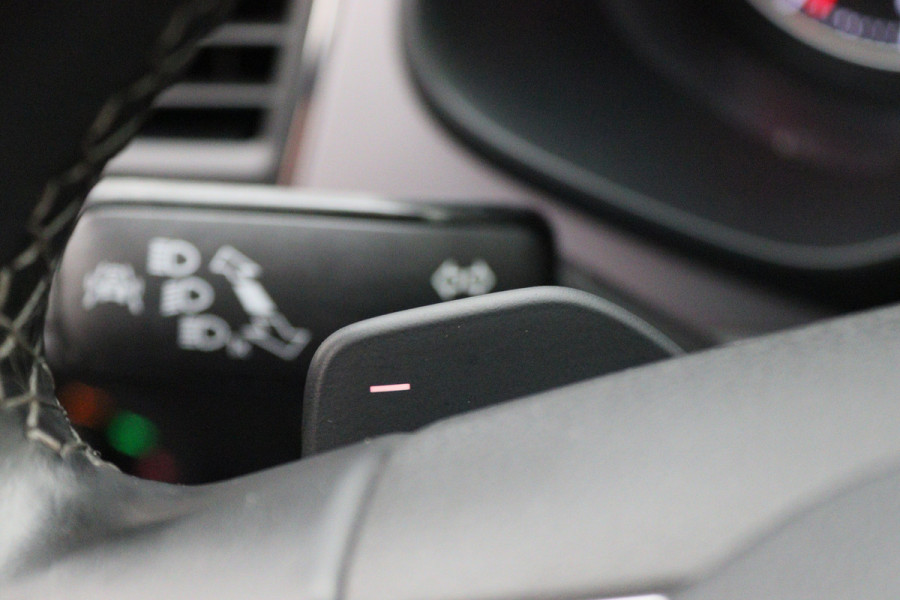 Seat León ST 1.8 TSI Xcellence Automaat Panoramadak, Leer, Apple Carplay, ACC, Camera, LED, Climate