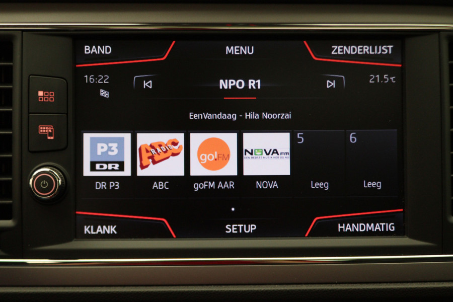 Seat León ST 1.8 TSI Xcellence Automaat Panoramadak, Leer, Apple Carplay, ACC, Camera, LED, Climate