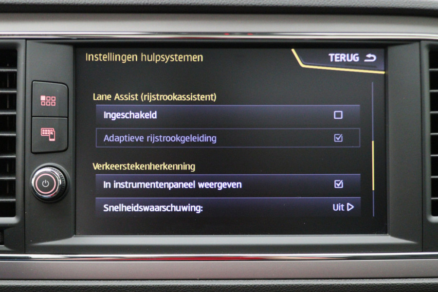 Seat León ST 1.8 TSI Xcellence Automaat Panoramadak, Leer, Apple Carplay, ACC, Camera, LED, Climate