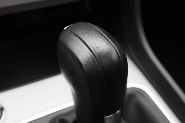 Seat León ST 1.8 TSI Xcellence Automaat Panoramadak, Leer, Apple Carplay, ACC, Camera, LED, Climate