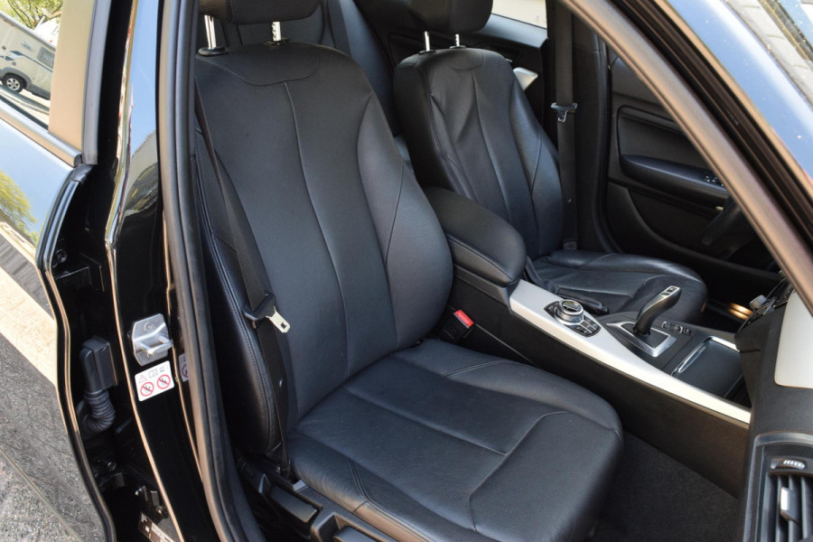 BMW 1-serie 118i High Executive|Leer|