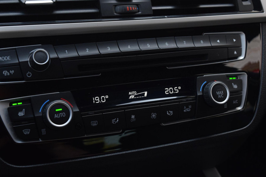 BMW 1-serie 118i High Executive|Leer|