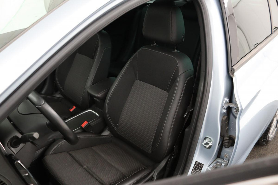 Opel Astra 1.4 Turbo Innovation | Stoel & stuurverwarming | Camera | Carplay | Matrix LED | Trekhaak | Comfortstoelen | Keyless | Navigatie