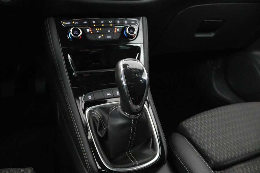 Opel Astra 1.4 Turbo Innovation | Stoel & stuurverwarming | Camera | Carplay | Matrix LED | Trekhaak | Comfortstoelen | Keyless | Navigatie