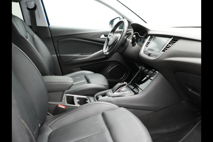 Opel Grandland X 1.6 Turbo Hybrid4 Ultimate Plug In Hybrid 300pk PHEV | Lederen Sportstoelen Memory & Ventilatie | L.M. 19" | Trekhaak Afneembaar | Navigatie | Apple Carplay | 360 Camera | DAB | Climate Control |